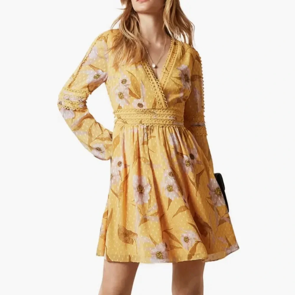 TED BAKER “Posyy” Yellow Mini V Neck Floral Dress w pockets - Picture 1 of 14